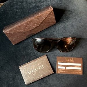 Authentic GUCCI SUNGLASSES EXCELLENT CONDITION